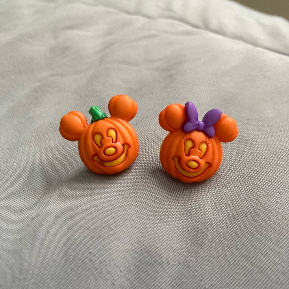 Disney Mickey and Minnie Halloween earrings